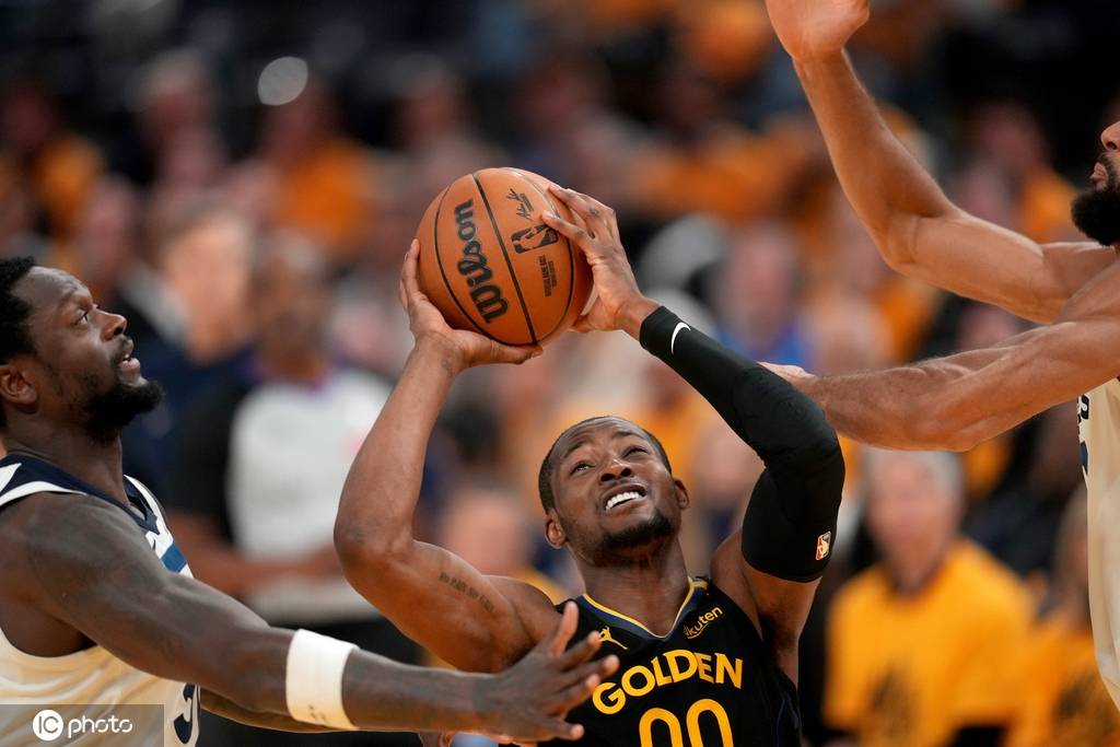 名记：一旦库明加具备交易资格 勇士将探索交易方案